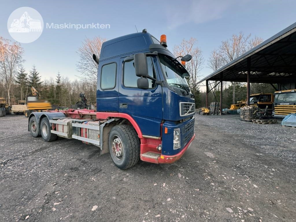 Volvo FM 440 - Крюковой мультилифт: фото 1 Volvo FM 440 - Крюковой мультилифт: фото 1