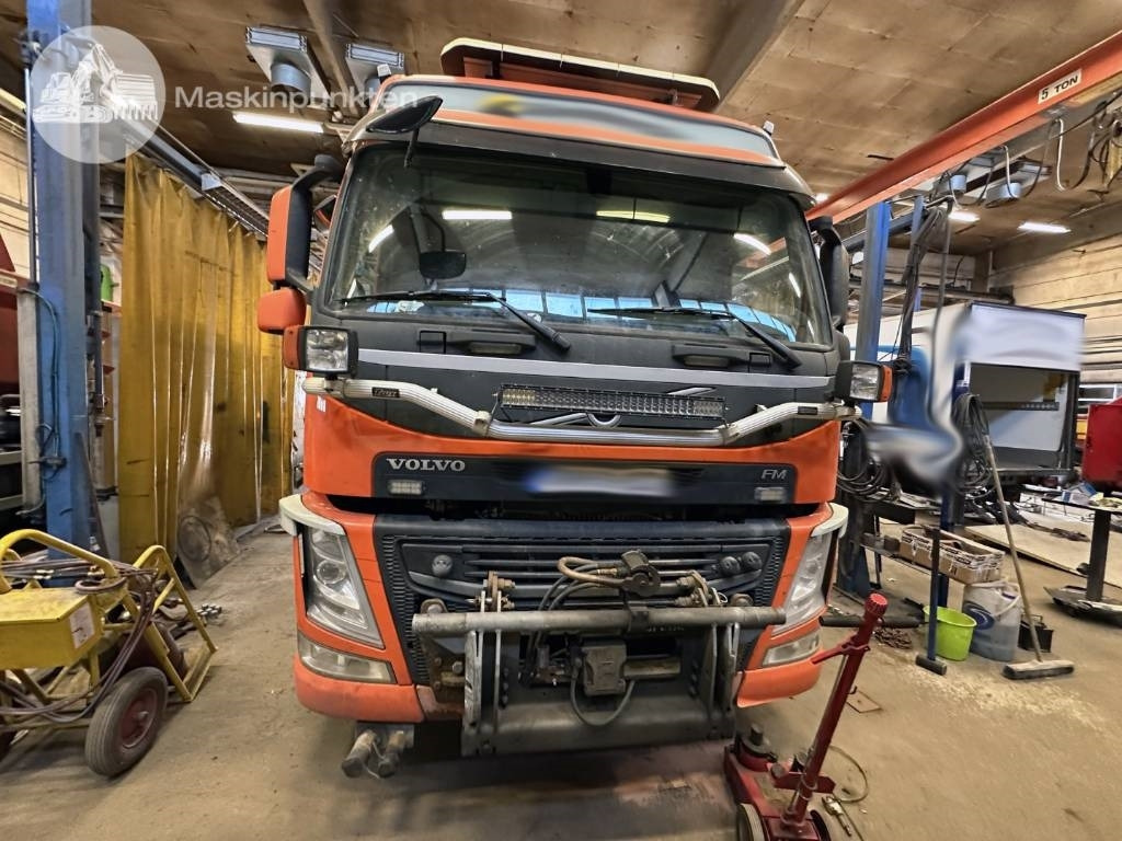 Volvo FM 460 LAXO TMA - Грузовик-контейнеровоз/ Сменный кузов: фото 3 Volvo FM 460 LAXO TMA - Грузовик-контейнеровоз/ Сменный кузов: фото 3