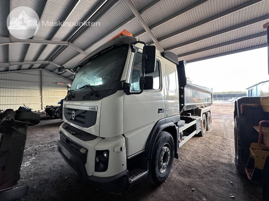 Самосвал Volvo FMX 450: фото 9