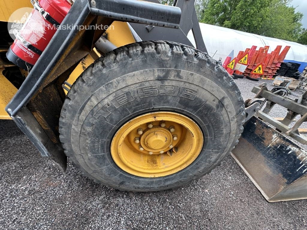 Колёсный погрузчик Volvo L 70 D: фото 13