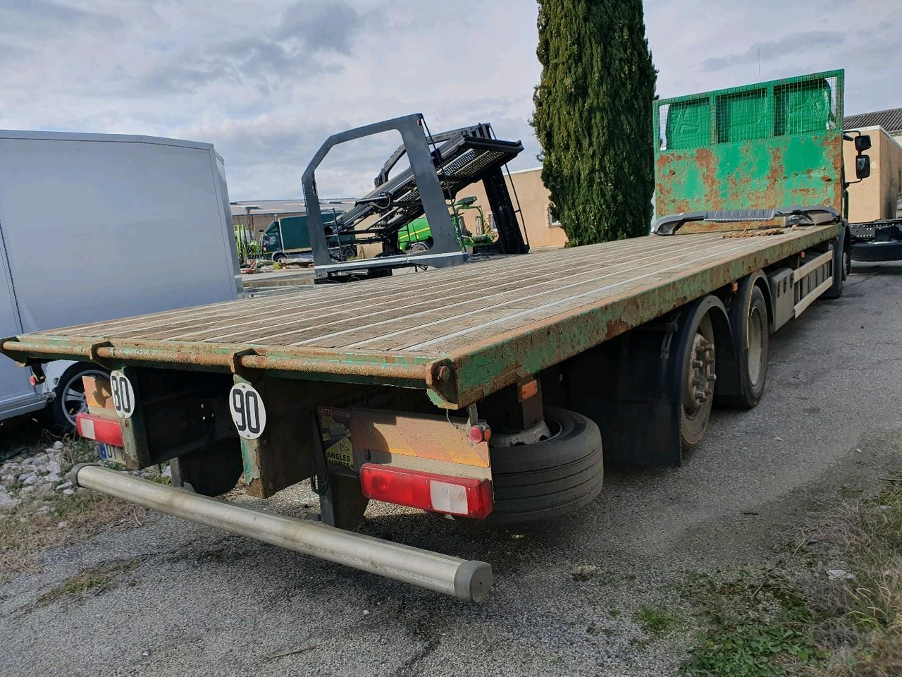 RENAULT D WIDE PLATEAU - Грузовик бортовой/ Платформа: фото 4 RENAULT D WIDE PLATEAU - Грузовик бортовой/ Платформа: фото 4