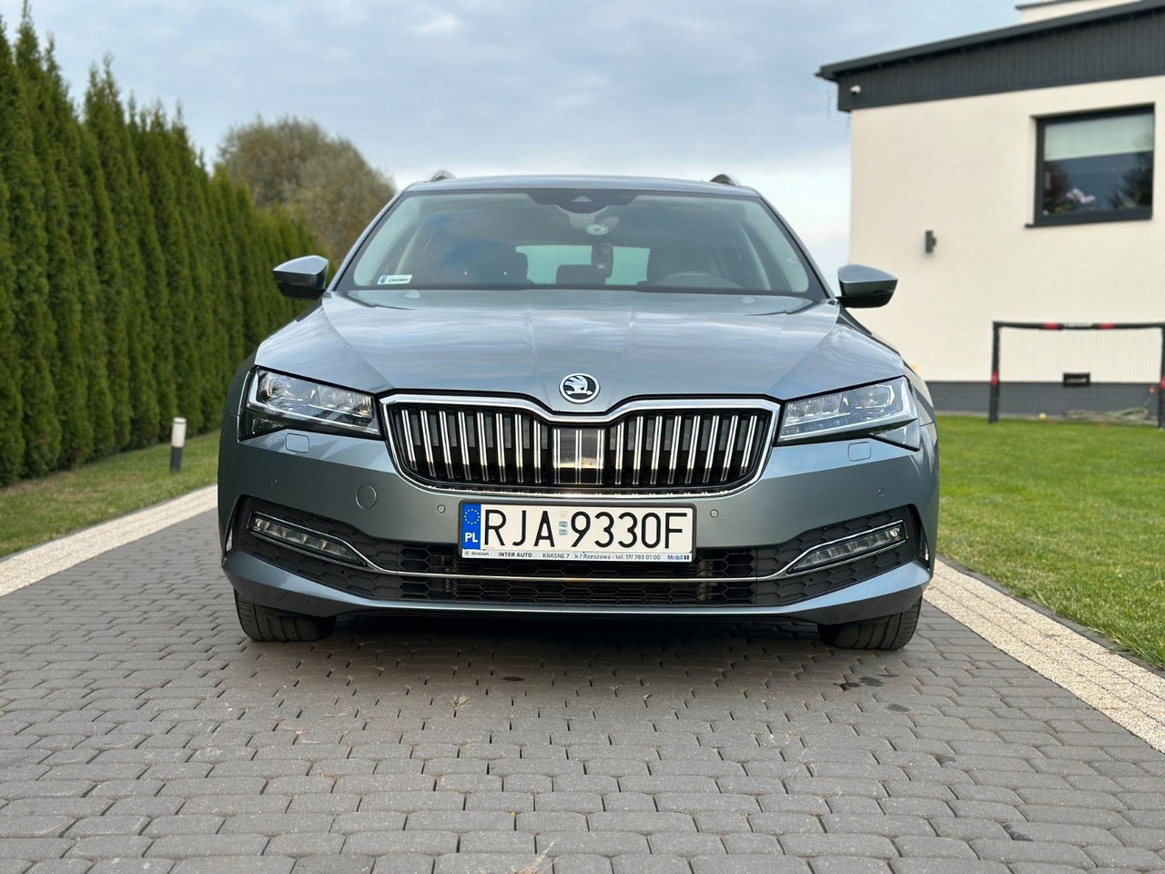 Skoda Superb 2.0 TDI SCR 147kW DSG STYLE COMBI - Легковой автомобиль: фото 2 Skoda Superb 2.0 TDI SCR 147kW DSG STYLE COMBI - Легковой автомобиль: фото 2