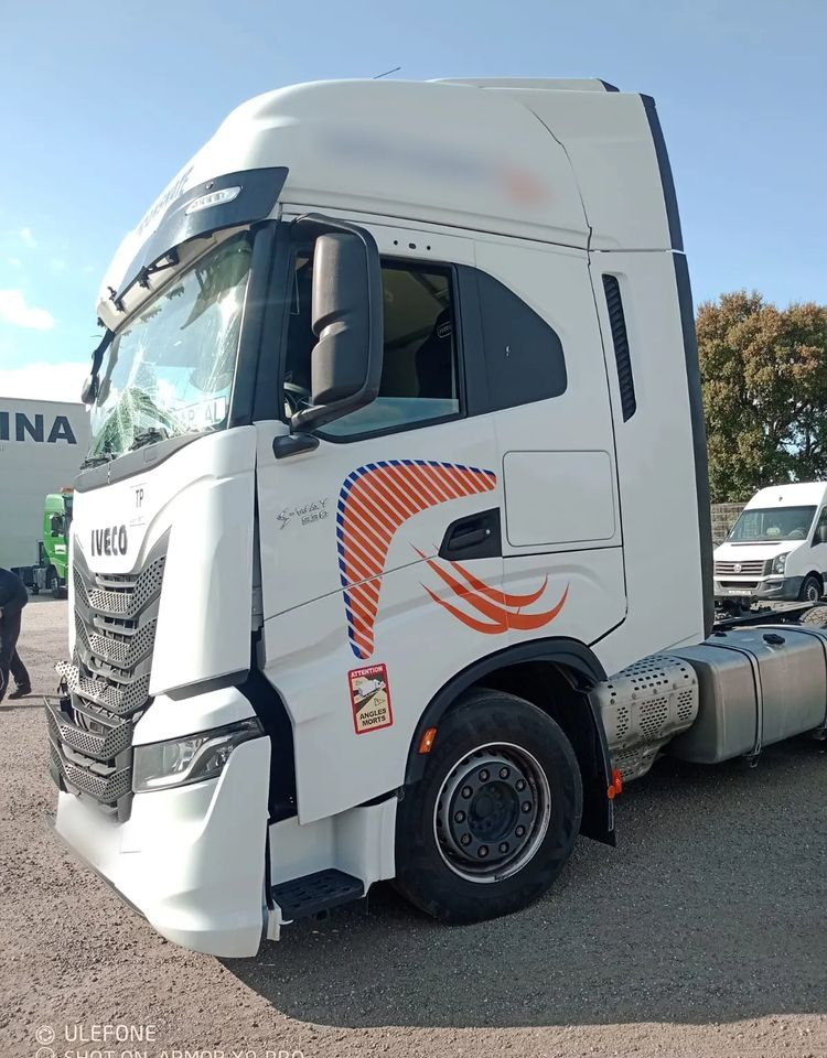 Iveco S-WAY 530 RETARDER USZKODZONY - Тягач: фото 2 Iveco S-WAY 530 RETARDER USZKODZONY - Тягач: фото 2