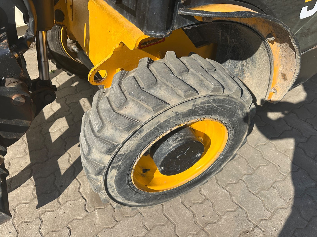 Телескопический погрузчик JCB 520-40 / 4 Meter / 2 Tonnen / 2.297 Bh / TOP: фото 14