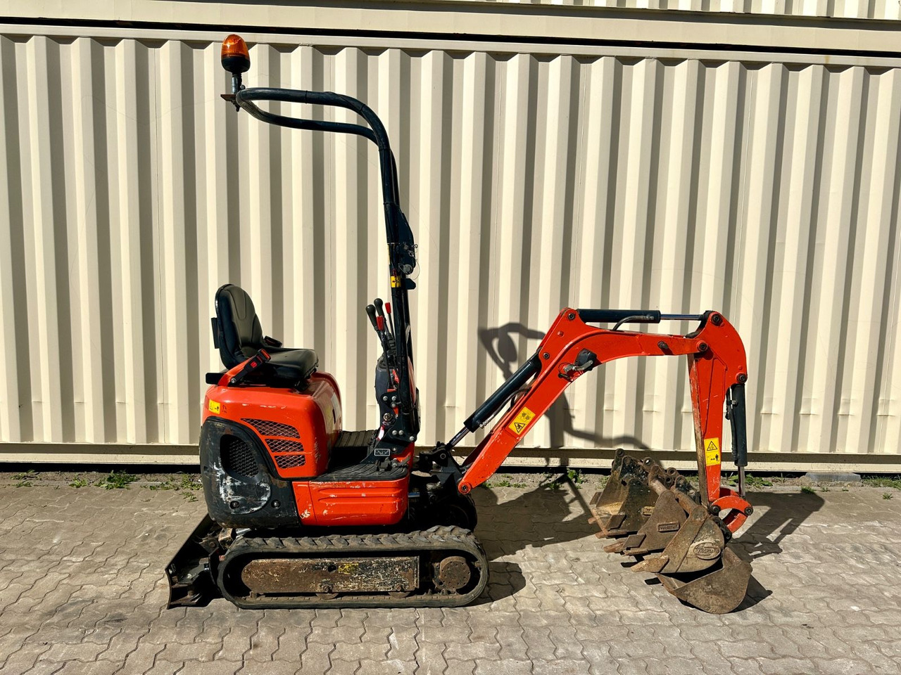 Kubota K008-3 / 2021 BJ / 725 H / 4 x Löffel - Мини-экскаватор: фото 5 Kubota K008-3 / 2021 BJ / 725 H / 4 x Löffel - Мини-экскаватор: фото 5