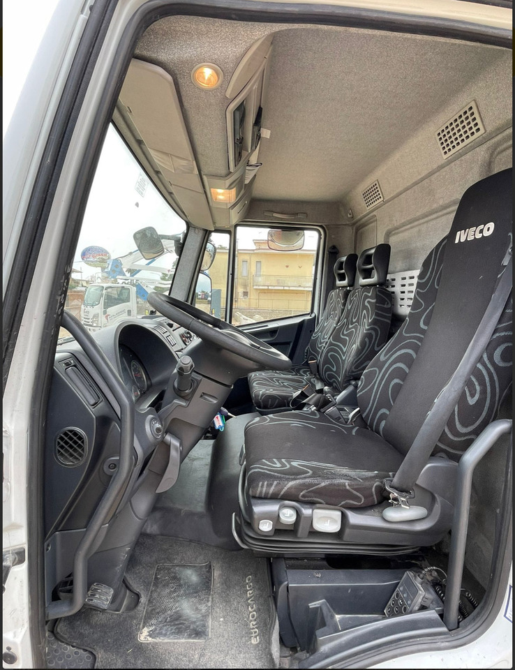 IVECO EUROCARGO 75E18 - Рефрижератор: фото 4 IVECO EUROCARGO 75E18 - Рефрижератор: фото 4