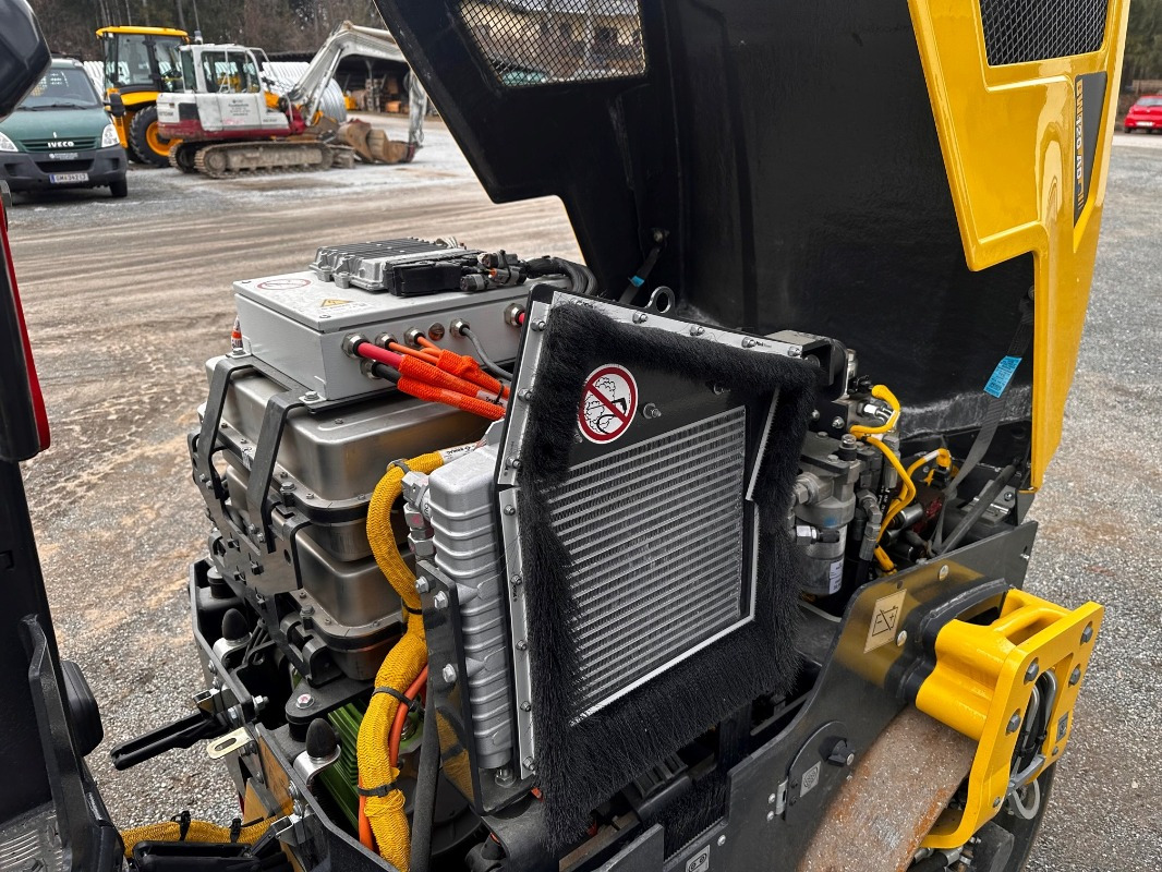 BOMAG DE BW 120 ADe-5 - Каток: фото 4 BOMAG DE BW 120 ADe-5 - Каток: фото 4