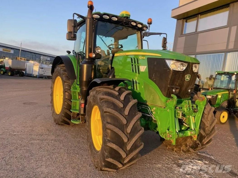 John Deere 6215R - Трактор: фото 2 John Deere 6215R - Трактор: фото 2