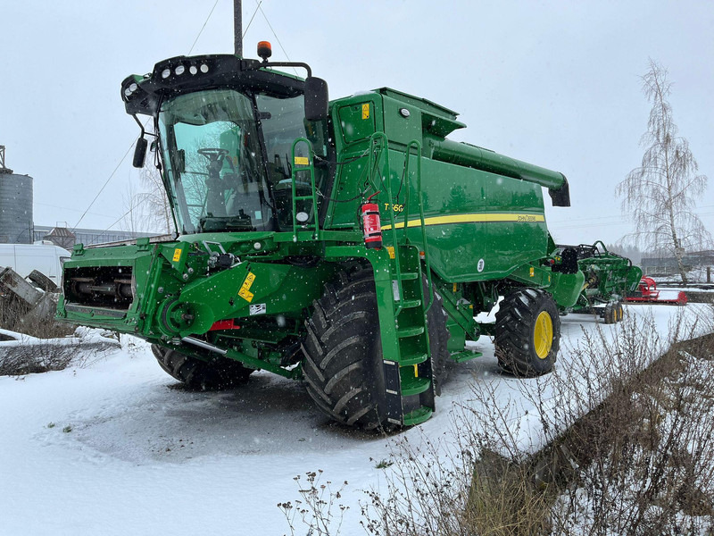 John Deere T660 - Зерноуборочный комбайн: фото 4 John Deere T660 - Зерноуборочный комбайн: фото 4