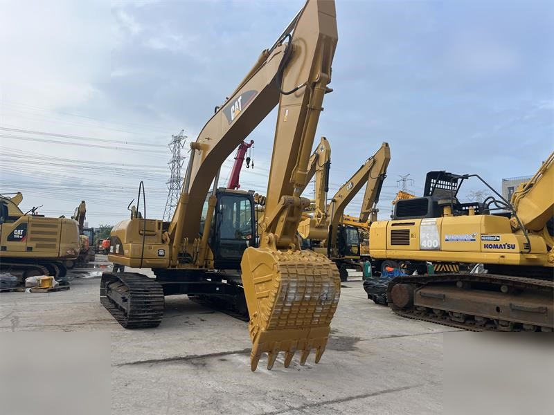 CATERPILLAR 320CL - Гусеничный экскаватор: фото 2 CATERPILLAR 320CL - Гусеничный экскаватор: фото 2