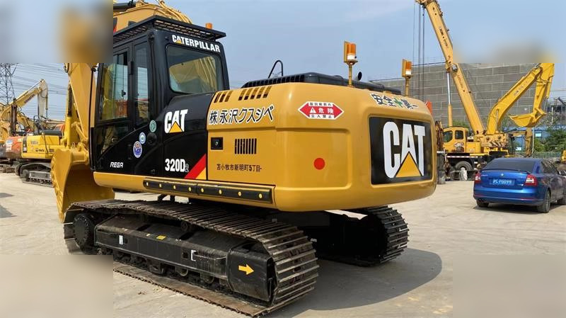 CATERPILLAR 320D2 - Гусеничный экскаватор: фото 2 CATERPILLAR 320D2 - Гусеничный экскаватор: фото 2