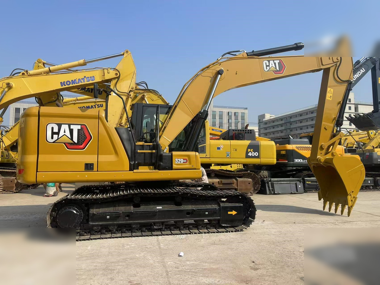 CATERPILLAR 320GC - Гусеничный экскаватор: фото 3 CATERPILLAR 320GC - Гусеничный экскаватор: фото 3