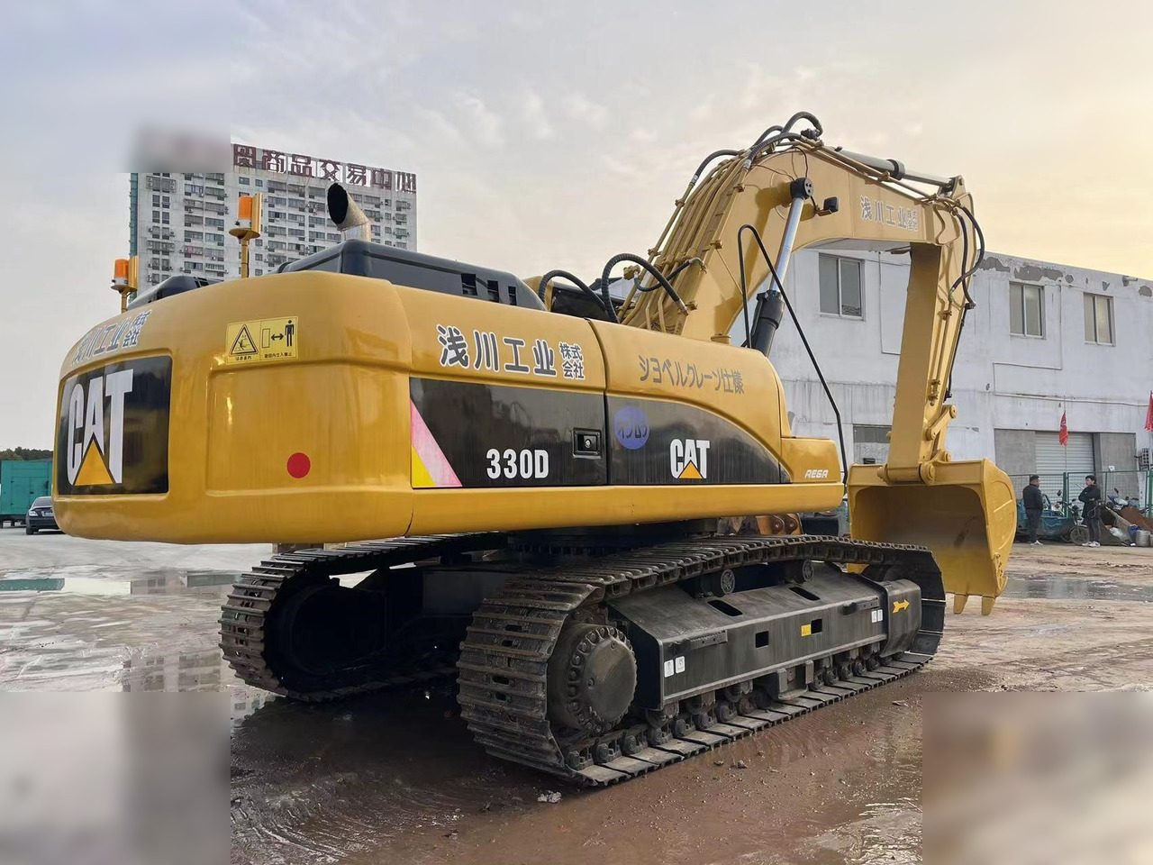 CATERPILLAR 330D - Гусеничный экскаватор: фото 1 CATERPILLAR 330D - Гусеничный экскаватор: фото 1