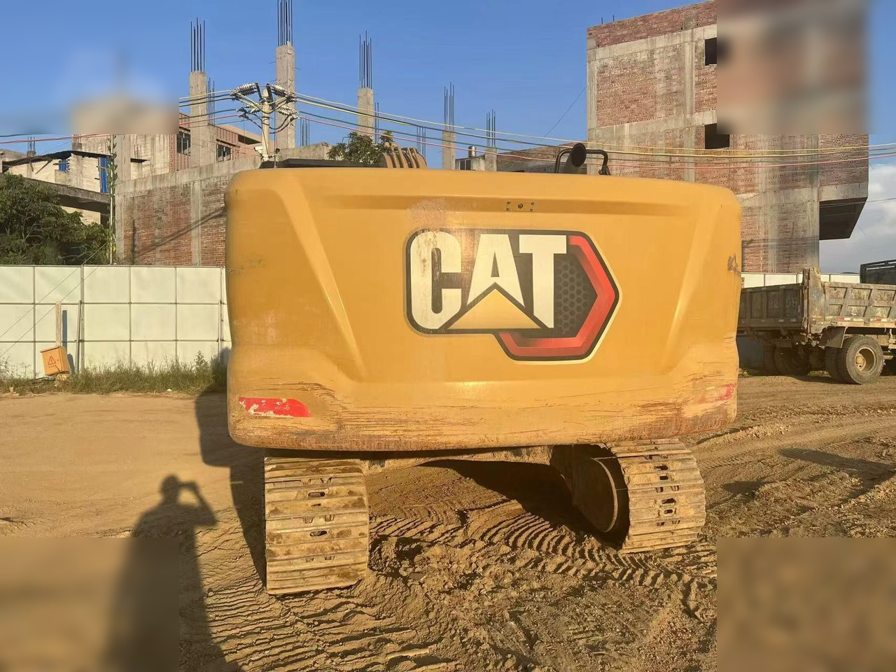 CATERPILLAR 330GC - Гусеничный экскаватор: фото 2 CATERPILLAR 330GC - Гусеничный экскаватор: фото 2