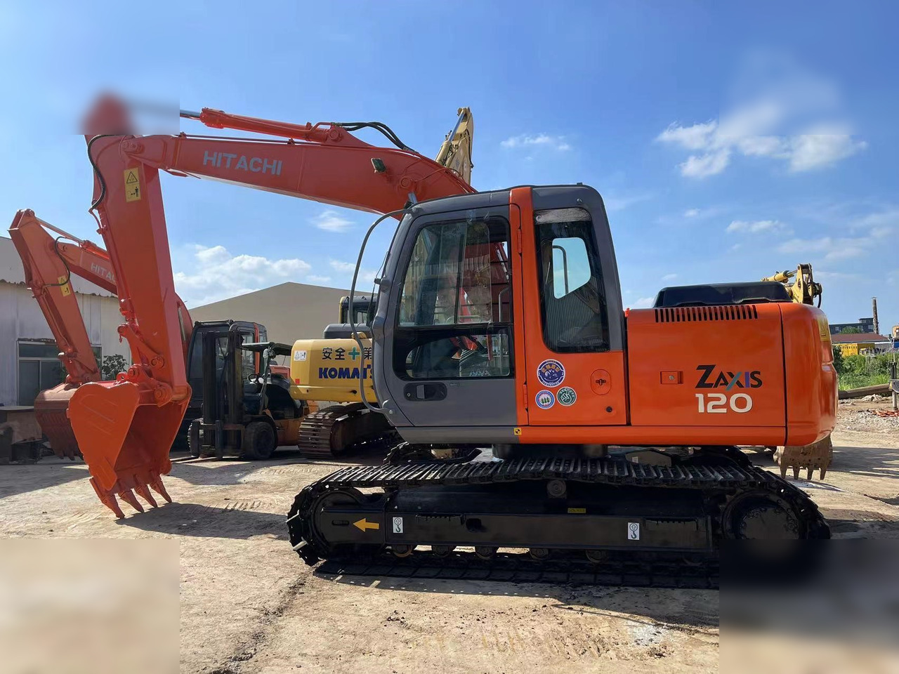 HITACHI ZX120 - Гусеничный экскаватор: фото 2 HITACHI ZX120 - Гусеничный экскаватор: фото 2