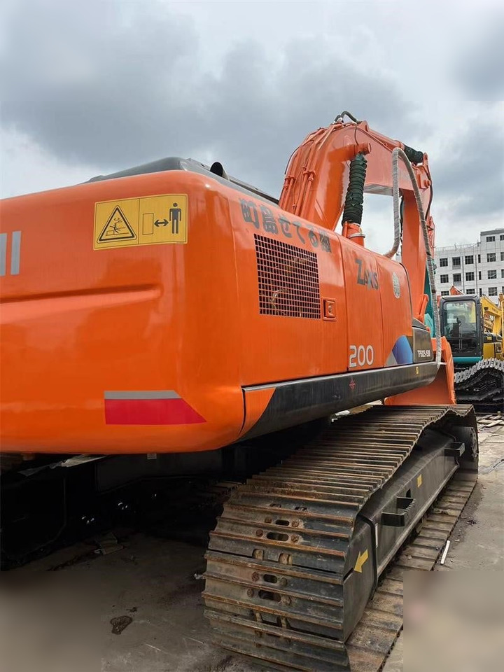 HITACHI ZX200 - Гусеничный экскаватор: фото 3 HITACHI ZX200 - Гусеничный экскаватор: фото 3