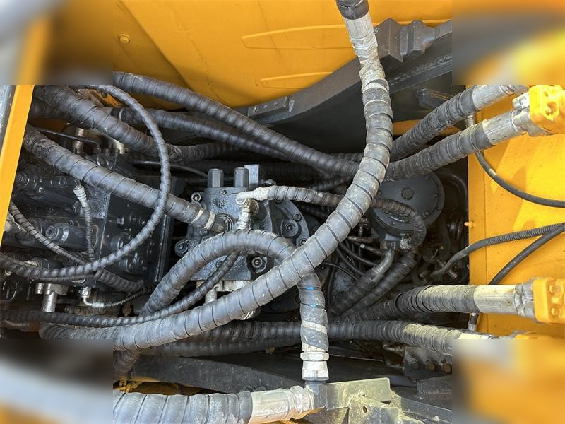 Колёсный экскаватор HYUNDAI ROBEX 210W-9: фото 9