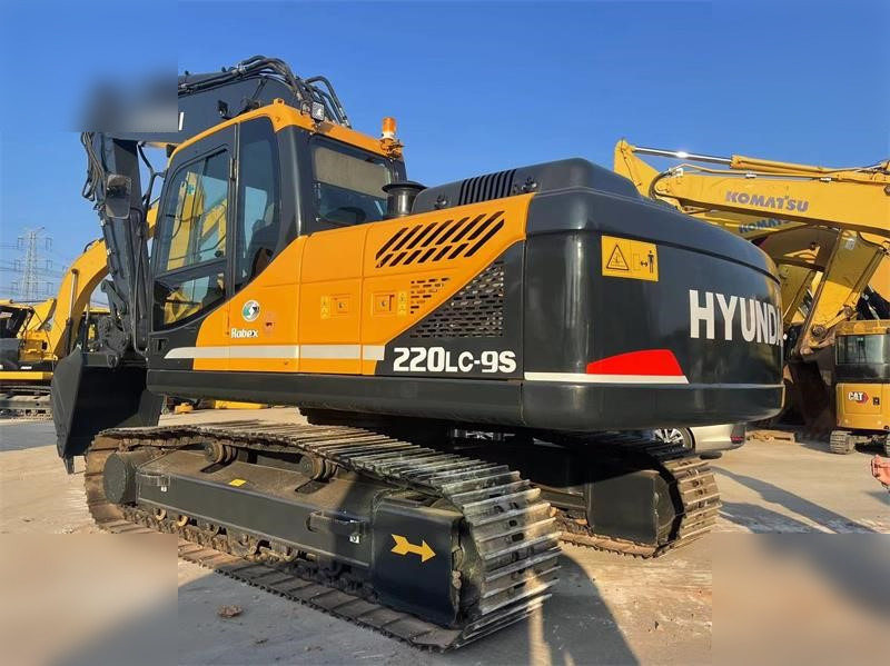 HYUNDAI ROBEX 220 LC-9S - Гусеничный экскаватор: фото 2 HYUNDAI ROBEX 220 LC-9S - Гусеничный экскаватор: фото 2