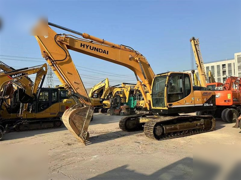 HYUNDAI ROBEX 220 LC-9S - Гусеничный экскаватор: фото 2 HYUNDAI ROBEX 220 LC-9S - Гусеничный экскаватор: фото 2