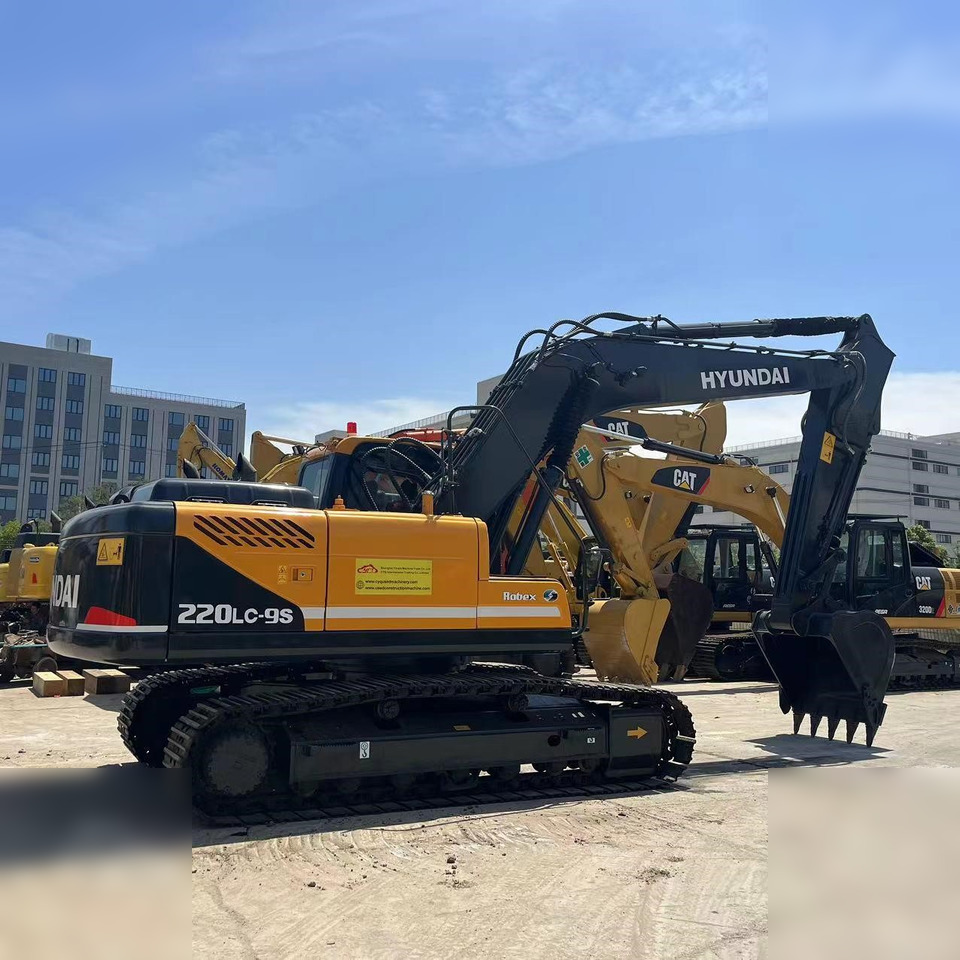 HYUNDAI ROBEX 220 LC-9S - Гусеничный экскаватор: фото 3 HYUNDAI ROBEX 220 LC-9S - Гусеничный экскаватор: фото 3