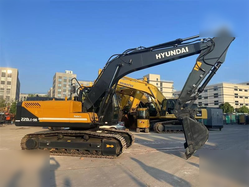 HYUNDAI ROBEX 220 LC-9S - Гусеничный экскаватор: фото 3 HYUNDAI ROBEX 220 LC-9S - Гусеничный экскаватор: фото 3
