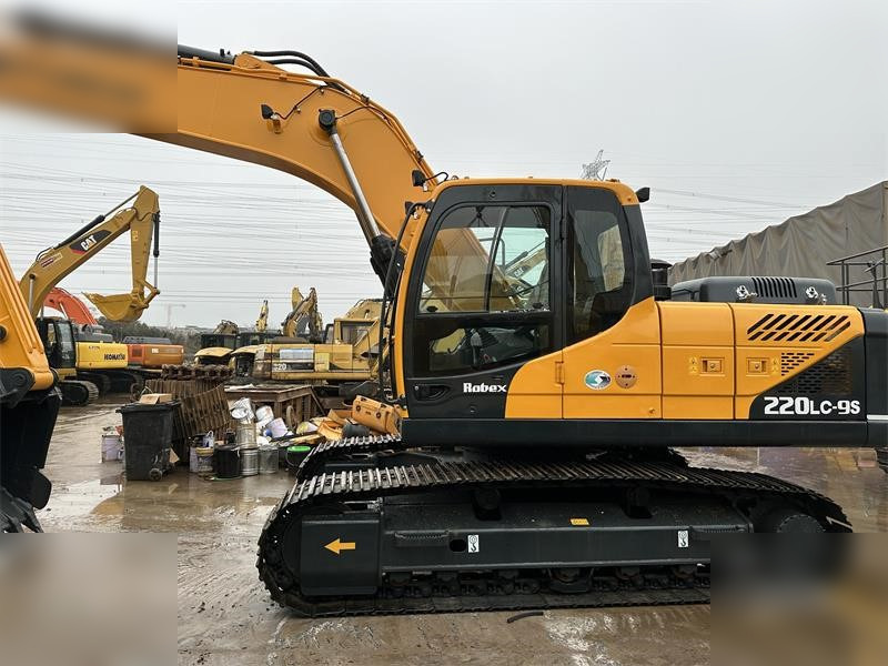 HYUNDAI ROBEX 220 LC-9S - Гусеничный экскаватор: фото 3 HYUNDAI ROBEX 220 LC-9S - Гусеничный экскаватор: фото 3
