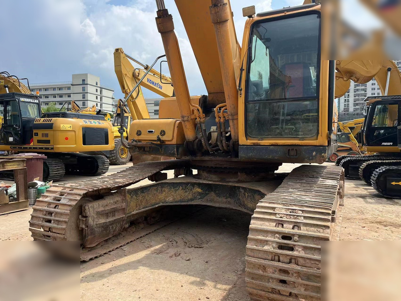 HYUNDAI ROBEX 305 LC-9S - Гусеничный экскаватор: фото 3 HYUNDAI ROBEX 305 LC-9S - Гусеничный экскаватор: фото 3