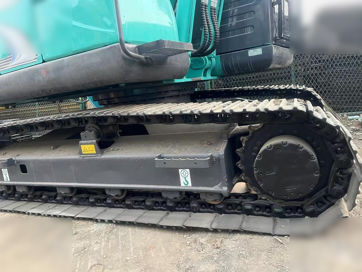KOBELCO SK130-8 - Гусеничный экскаватор: фото 5 KOBELCO SK130-8 - Гусеничный экскаватор: фото 5