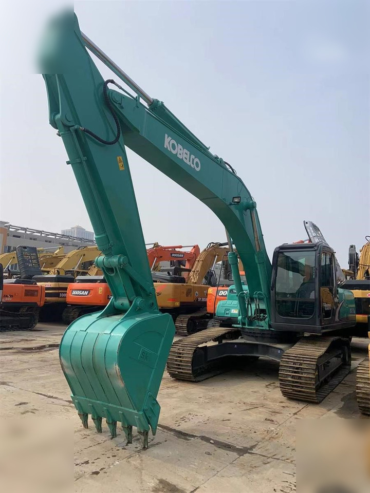 KOBELCO SK210 LC-8 - Гусеничный экскаватор: фото 3 KOBELCO SK210 LC-8 - Гусеничный экскаватор: фото 3