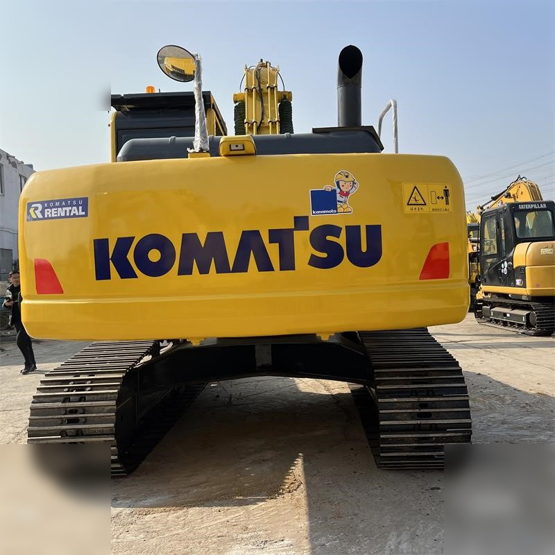 KOMATSU PC220-8 - Гусеничный экскаватор: фото 4 KOMATSU PC220-8 - Гусеничный экскаватор: фото 4