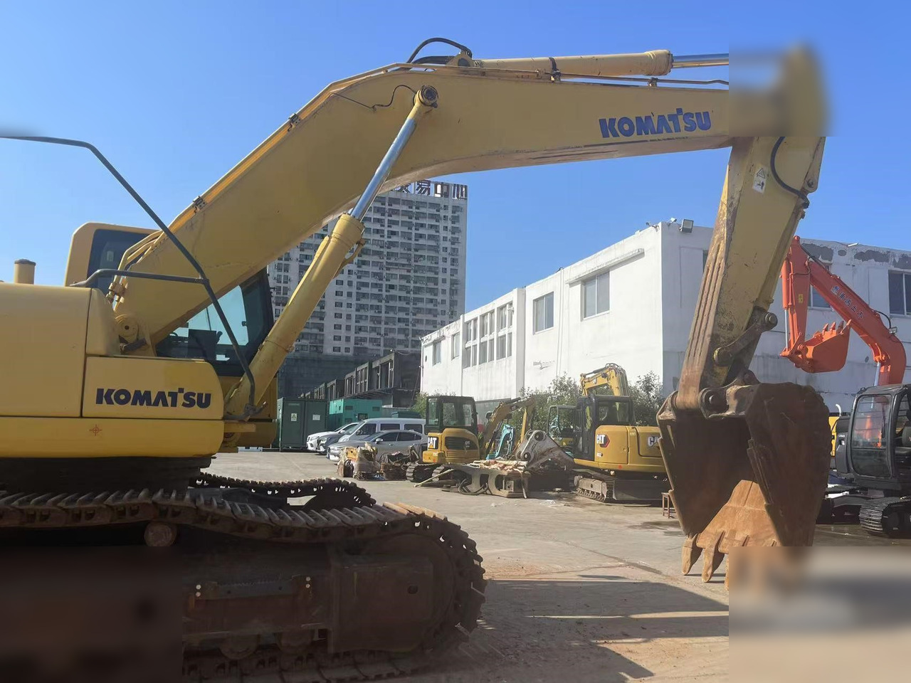 KOMATSU PC400-8 - Гусеничный экскаватор: фото 4 KOMATSU PC400-8 - Гусеничный экскаватор: фото 4