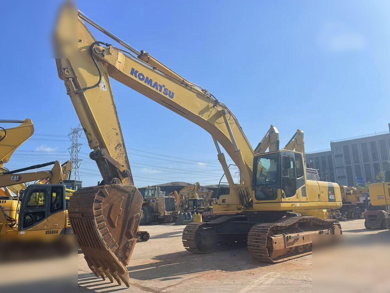 KOMATSU PC400-8 - Гусеничный экскаватор: фото 3 KOMATSU PC400-8 - Гусеничный экскаватор: фото 3