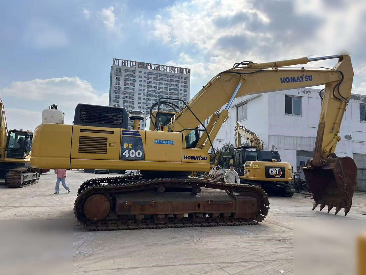 KOMATSU PC400-8R - Гусеничный экскаватор: фото 2 KOMATSU PC400-8R - Гусеничный экскаватор: фото 2