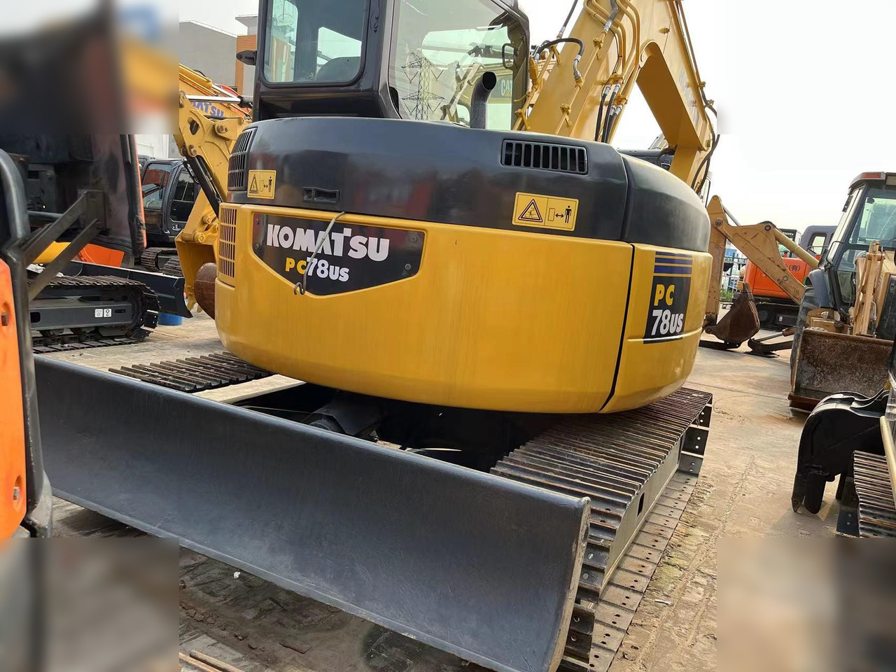 KOMATSU PC78US-6 - Гусеничный экскаватор: фото 5 KOMATSU PC78US-6 - Гусеничный экскаватор: фото 5