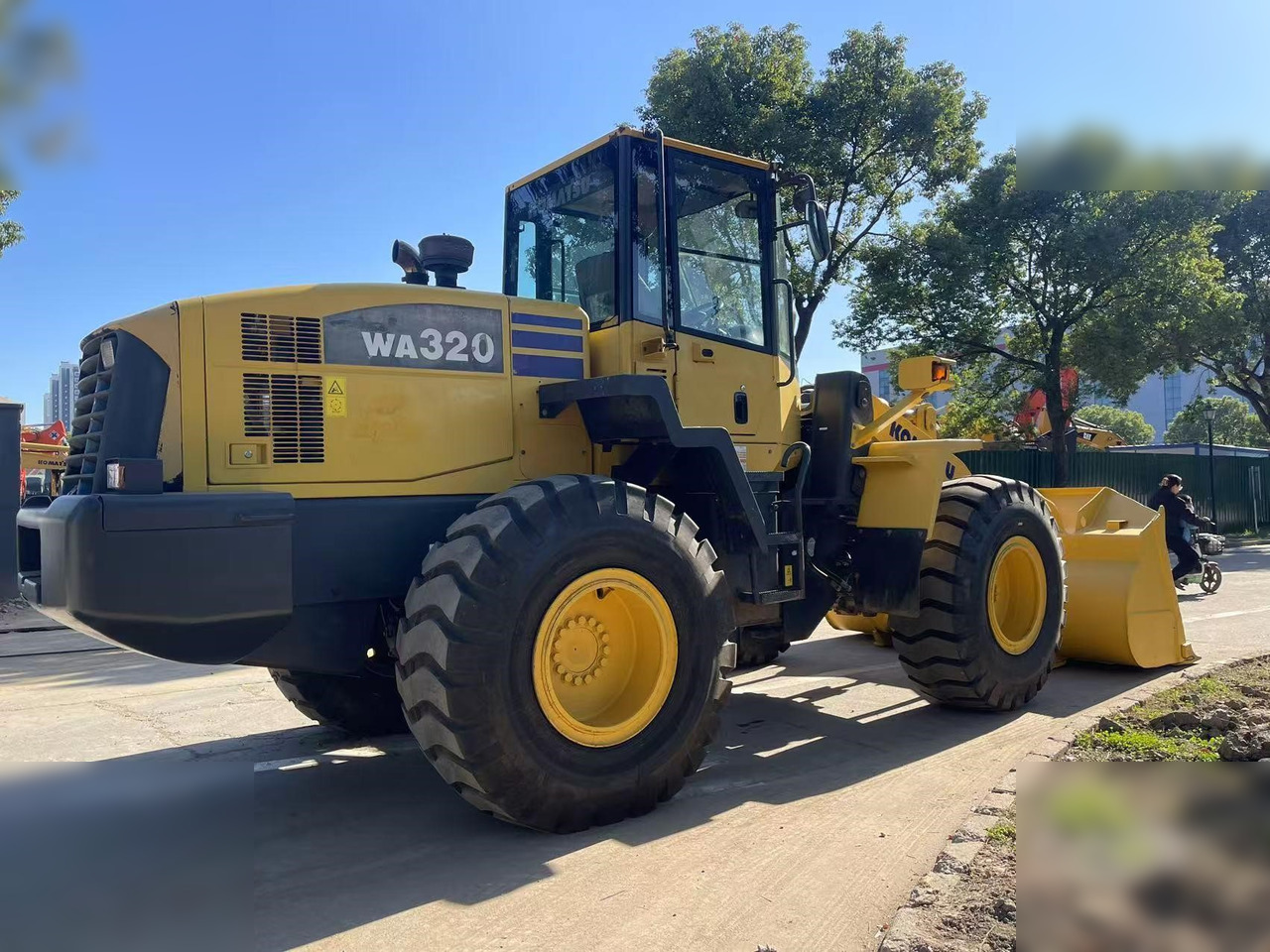 KOMATSU WA320-5 - Колёсный погрузчик: фото 5 KOMATSU WA320-5 - Колёсный погрузчик: фото 5