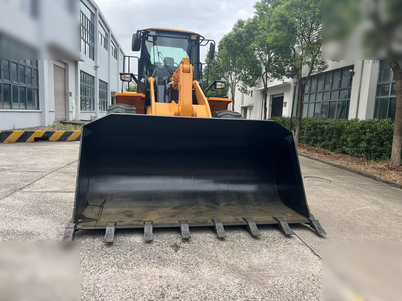 LIUGONG 856H - Колёсный погрузчик: фото 2 LIUGONG 856H - Колёсный погрузчик: фото 2