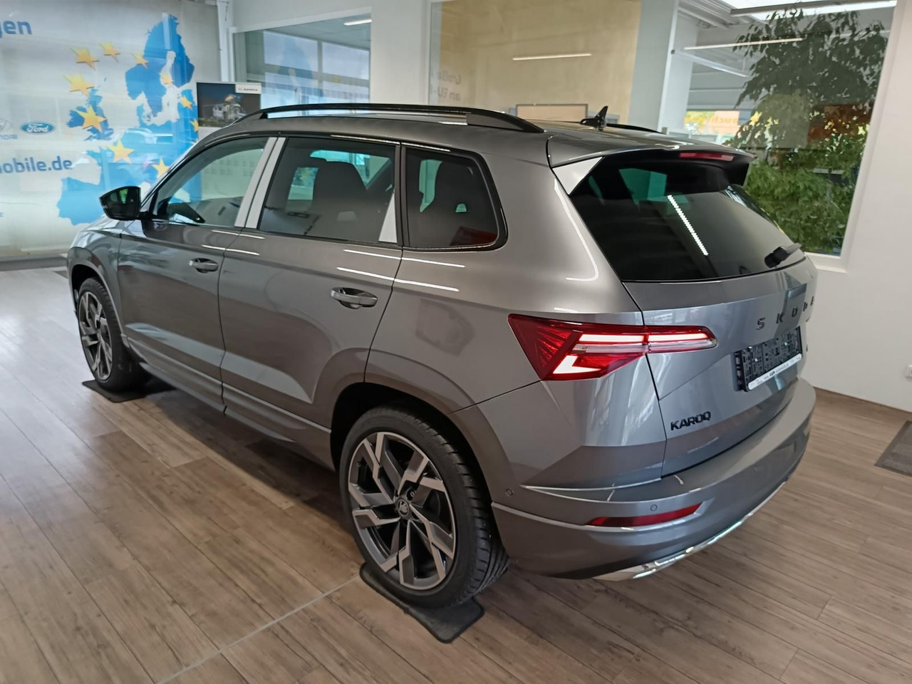Skoda Karoq Sportline 2,0 TDI 4x4*AHK*PSD*STD.HZG*DCC* - Внедорожник: фото 4 Skoda Karoq Sportline 2,0 TDI 4x4*AHK*PSD*STD.HZG*DCC* - Внедорожник: фото 4