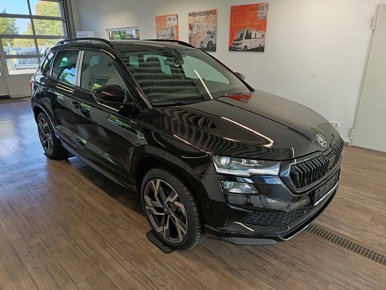 Skoda Karoq Sportline 2,0 TDI 4x4*AHK*PSD*STD.HZG*DCC* - Внедорожник: фото 3 Skoda Karoq Sportline 2,0 TDI 4x4*AHK*PSD*STD.HZG*DCC* - Внедорожник: фото 3