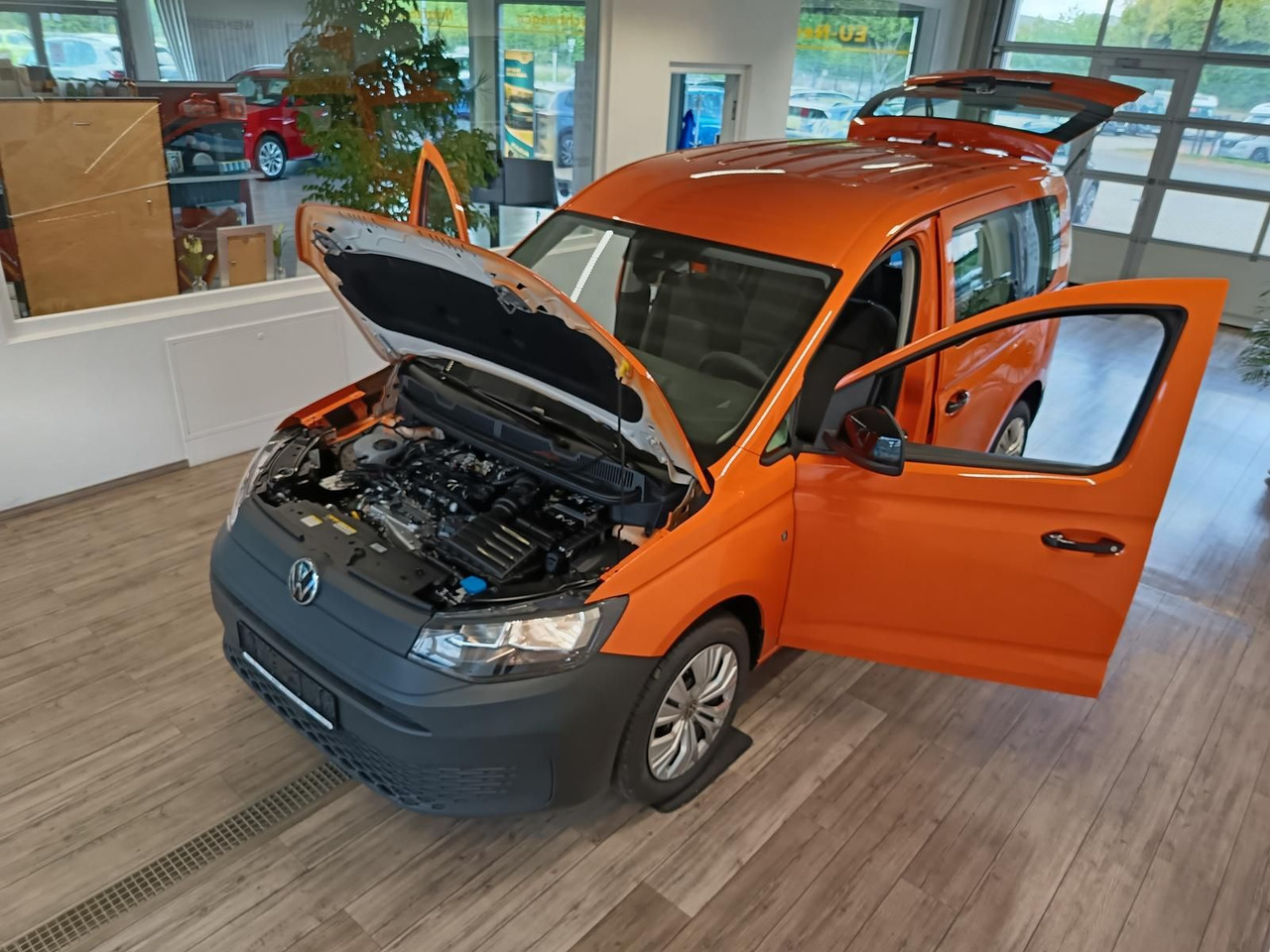 Volkswagen Caddy 2.0 TDI 75 kW*PDC*TEMP*DAB*KLIMA*5-SITZER* - Универсал: фото 2 Volkswagen Caddy 2.0 TDI 75 kW*PDC*TEMP*DAB*KLIMA*5-SITZER* - Универсал: фото 2