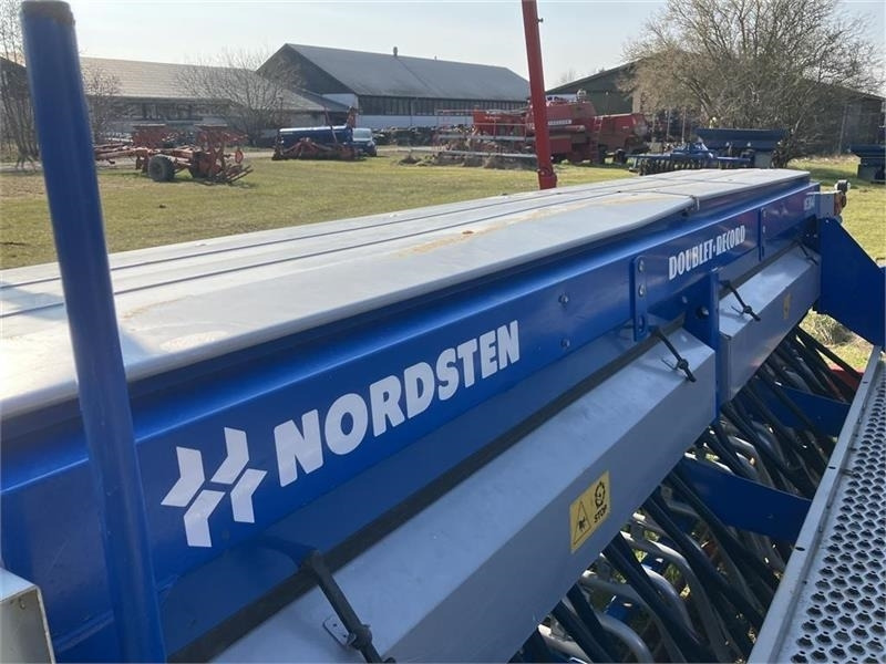 He-Va Doublet COMBI-SEEDER VB 4M  - Посевной комплекс: фото 5 He-Va Doublet COMBI-SEEDER VB 4M  - Посевной комплекс: фото 5