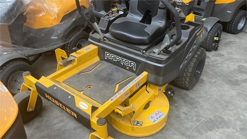 Hustler Raptor X 42 - Газонокосилка: фото 1 Hustler Raptor X 42 - Газонокосилка: фото 1