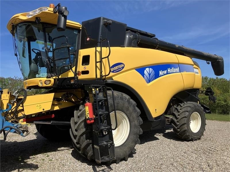 New Holland CX 8080 SLH - Зерноуборочный комбайн: фото 1 New Holland CX 8080 SLH - Зерноуборочный комбайн: фото 1