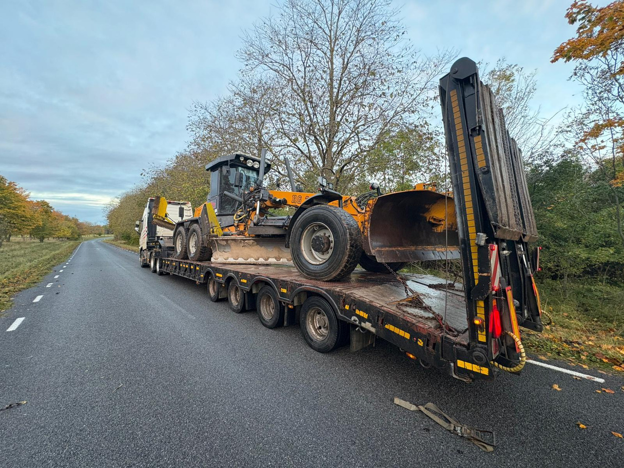 ANDOVER SFCLEX 67 - Полуприцеп-автовоз: фото 1 ANDOVER SFCLEX 67 - Полуприцеп-автовоз: фото 1