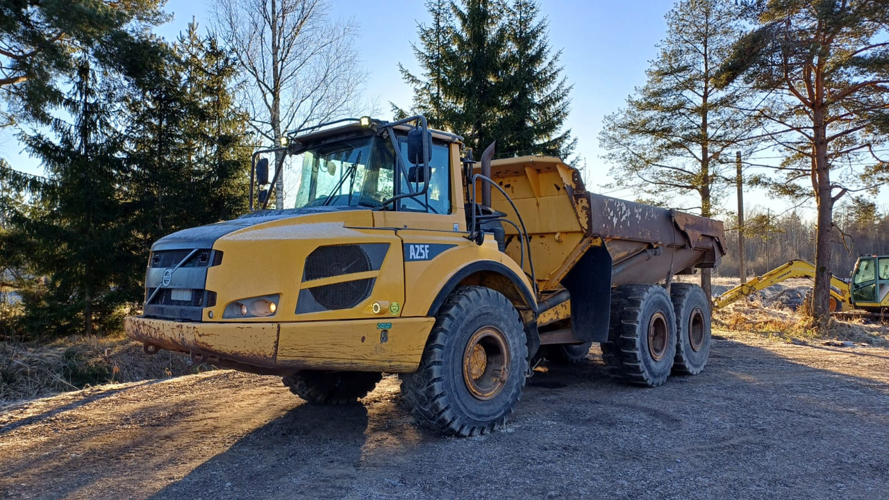 Volvo A25F - Сочленённый самосвал: фото 1 Volvo A25F - Сочленённый самосвал: фото 1
