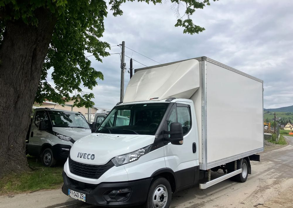 Iveco DAILY 35C16 kontener kurierka 3.0 silnik - Фургон с закрытым кузовом: фото 1 Iveco DAILY 35C16 kontener kurierka 3.0 silnik - Фургон с закрытым кузовом: фото 1