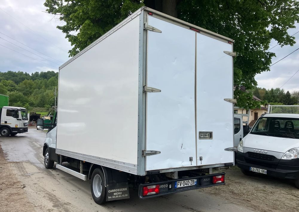 Iveco DAILY 35C16 kontener kurierka 3.0 silnik - Фургон с закрытым кузовом: фото 4 Iveco DAILY 35C16 kontener kurierka 3.0 silnik - Фургон с закрытым кузовом: фото 4