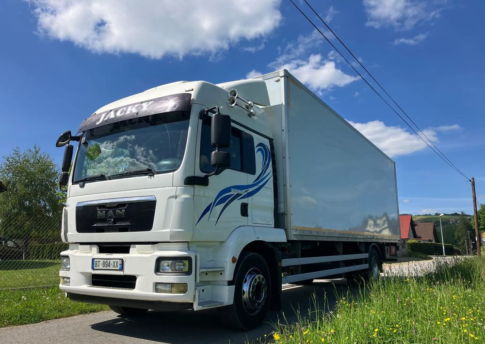 MAN MAN TGM 18.290 KURIERKA KONTENER 20 PALET SYPIALKA - Грузовик с закрытым кузовом: фото 1 MAN MAN TGM 18.290 KURIERKA KONTENER 20 PALET SYPIALKA - Грузовик с закрытым кузовом: фото 1
