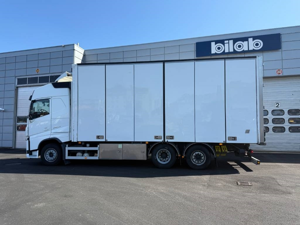 Грузовик с закрытым кузовом Volvo FH 540 6x2: фото 6