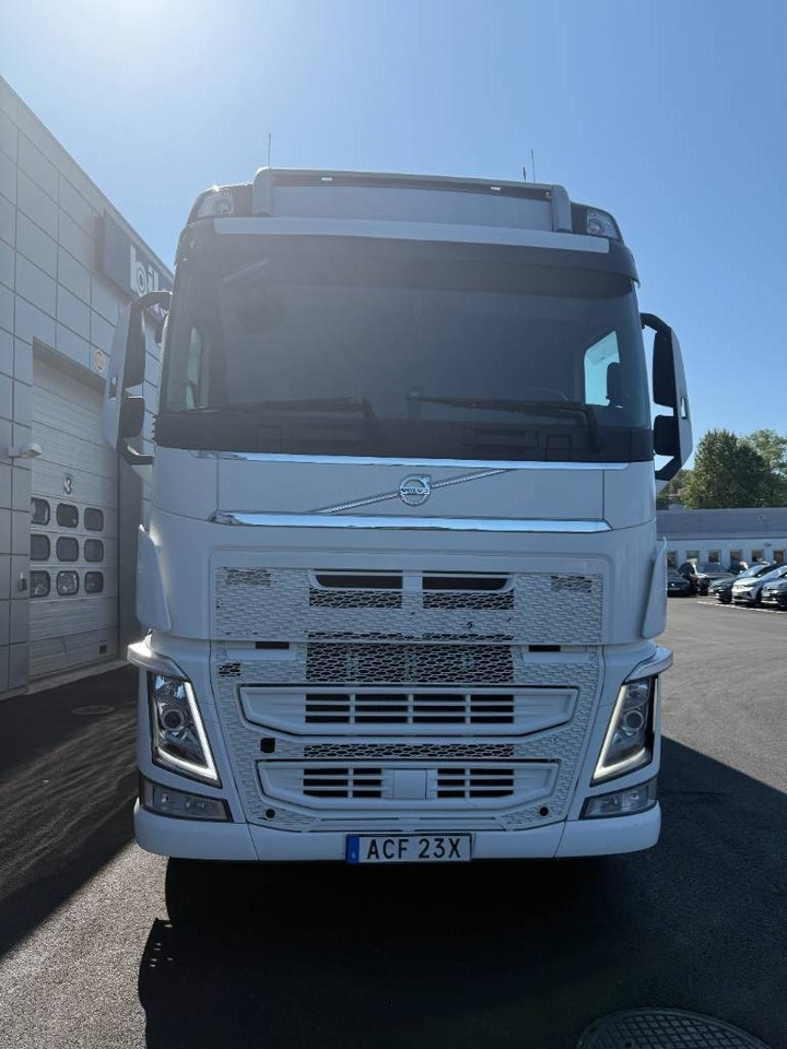 Volvo FH 540 6x2 - Грузовик с закрытым кузовом: фото 2 Volvo FH 540 6x2 - Грузовик с закрытым кузовом: фото 2