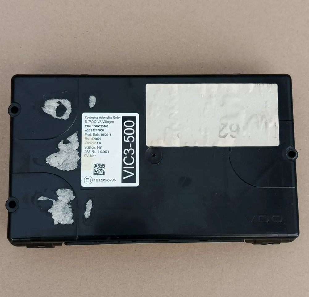 DAF XF 106 EURO 6 MX13 KOMPUTER STEROWNIK MODUŁ VIC3-500 2137691 - Блок управления для Грузовиков: фото 1 DAF XF 106 EURO 6 MX13 KOMPUTER STEROWNIK MODUŁ VIC3-500 2137691 - Блок управления для Грузовиков: фото 1